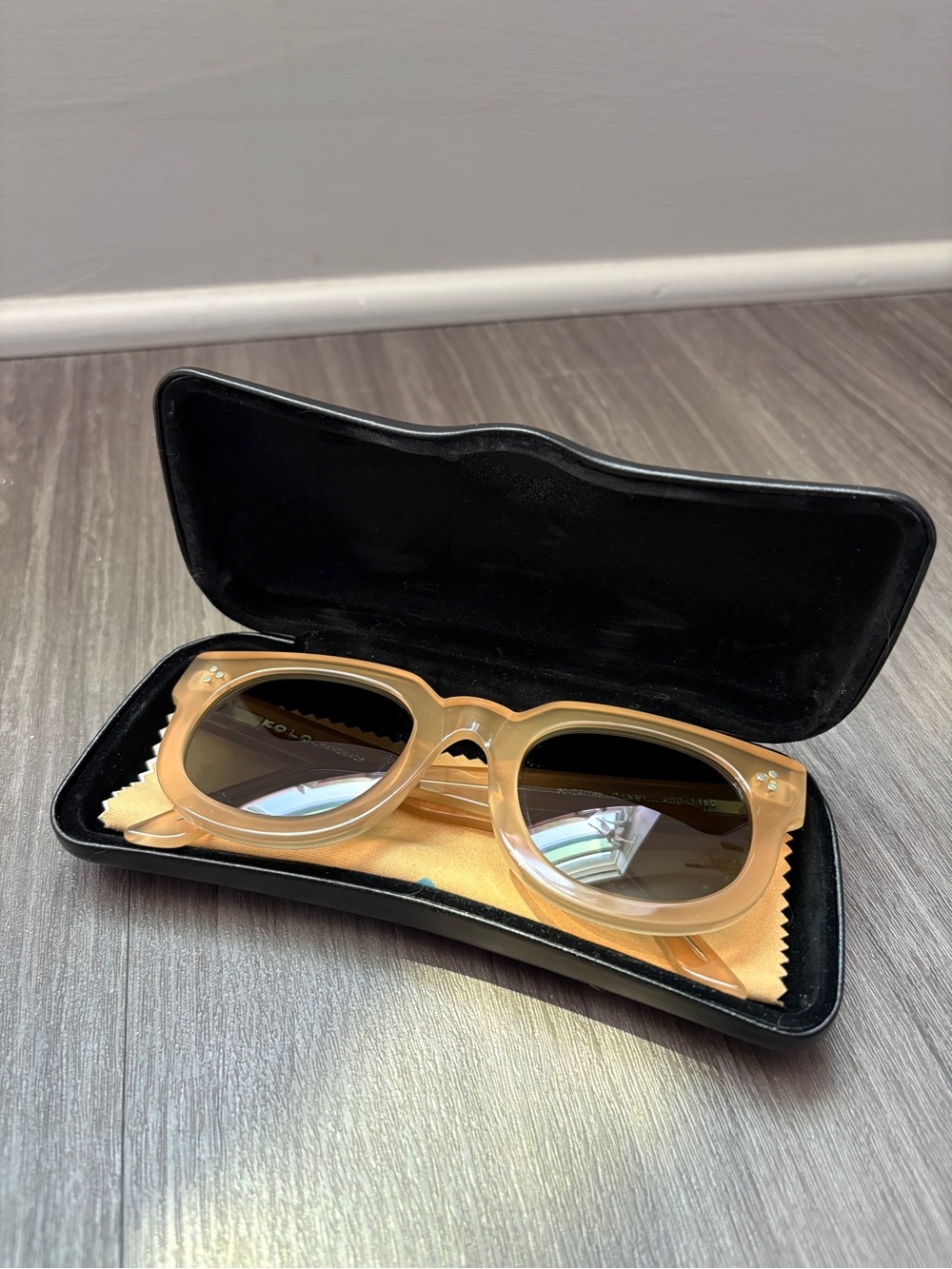 Kolo - Handmade in Italy Beige - Men’s sunglasses